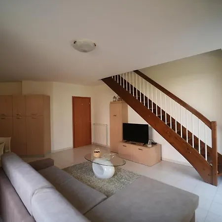 My Holiday - Casa Chiara Apartment *